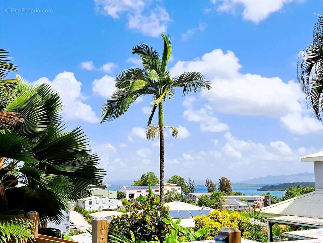 Maison à LES TROIS-ILETS