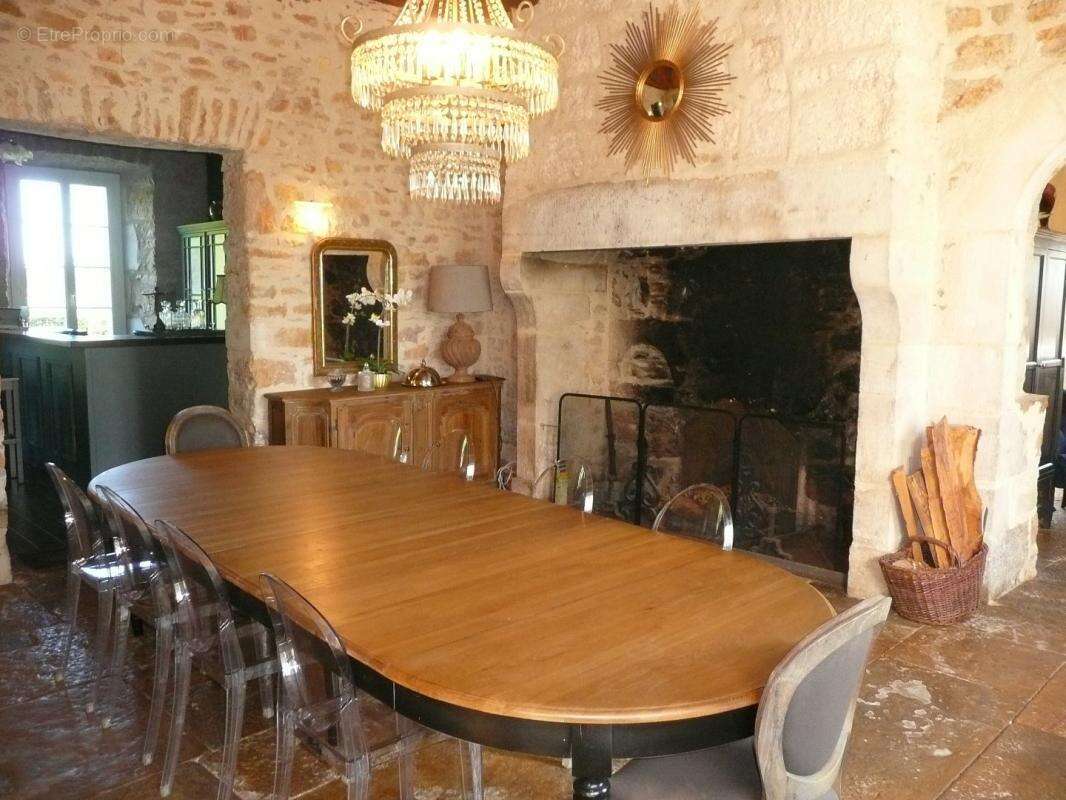 Maison à CAUSSE-ET-DIEGE