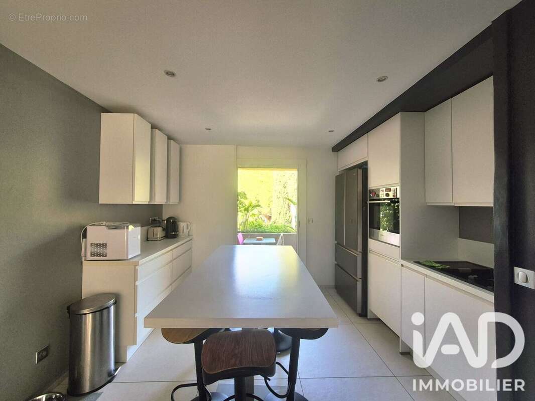Appartement 83 m² à Toulon  - photo 5