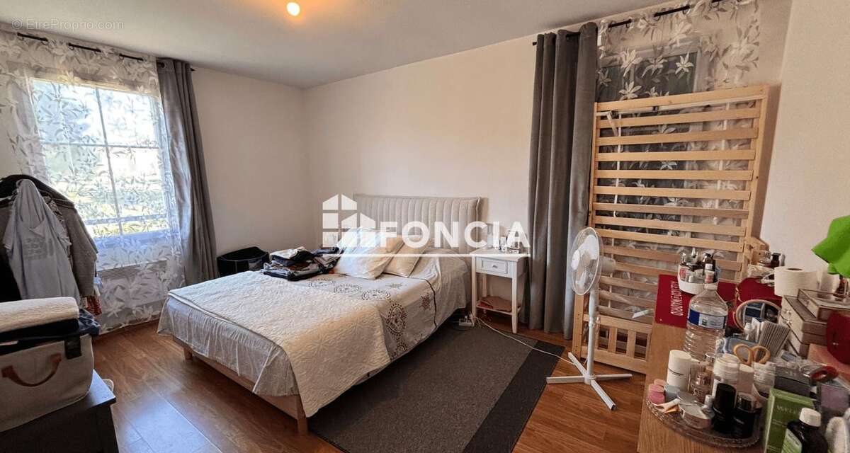 F MARTINEZ 0616831O69 Pavillon en copropriété situé dans une résidence avec piscine et cadre verdoyant. Loué 850 €/mois jusqu’au - photo 5