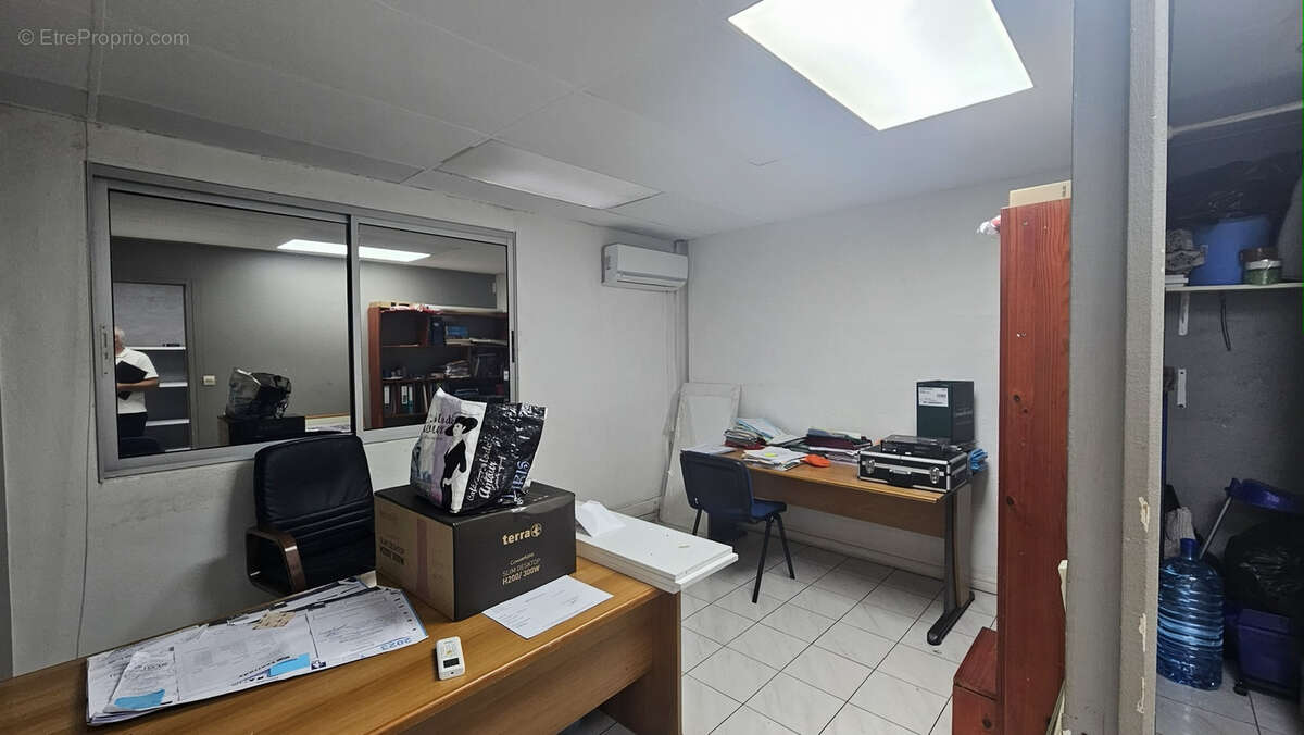 Commerce à BAIE-MAHAULT