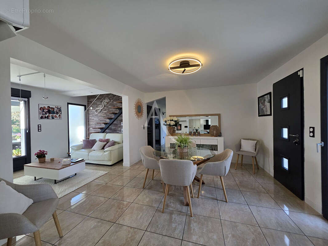 Maison  4 pièces - photo 6