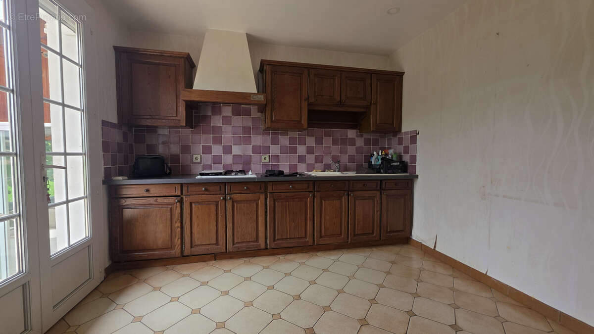 plain pied de 78 m2 sur plus de 6 000m2 de terrain - photo 7