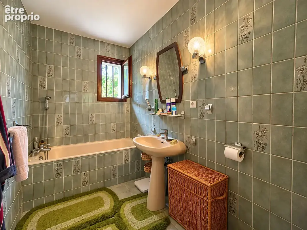Collonges-sous-Salève ? Maison 5 pièces sur terrain de 1 034 m², beau potentiel d'évolution - photo 8
