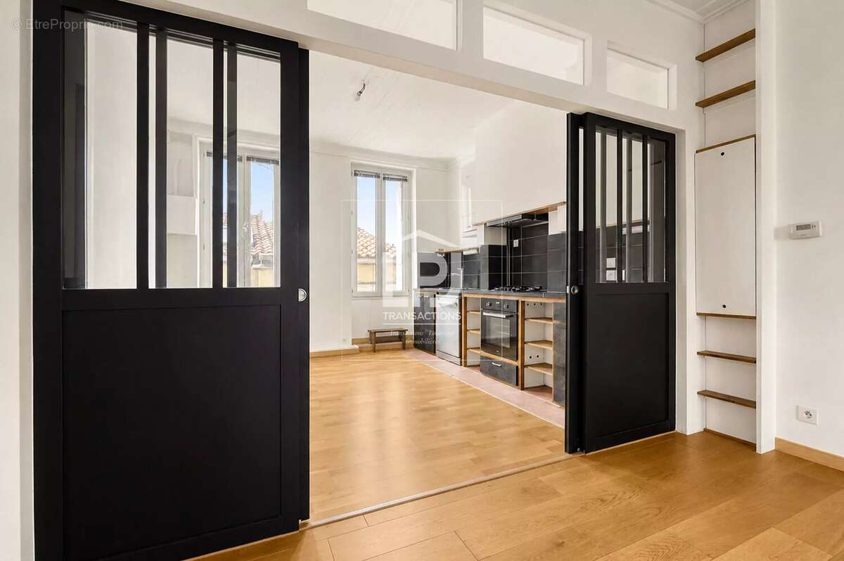 Bel appartement traversant T3 de 90 m² – Duplex, dernier étage – Petite copropriété, calme, quartier Marengo / La Colonne - photo 5