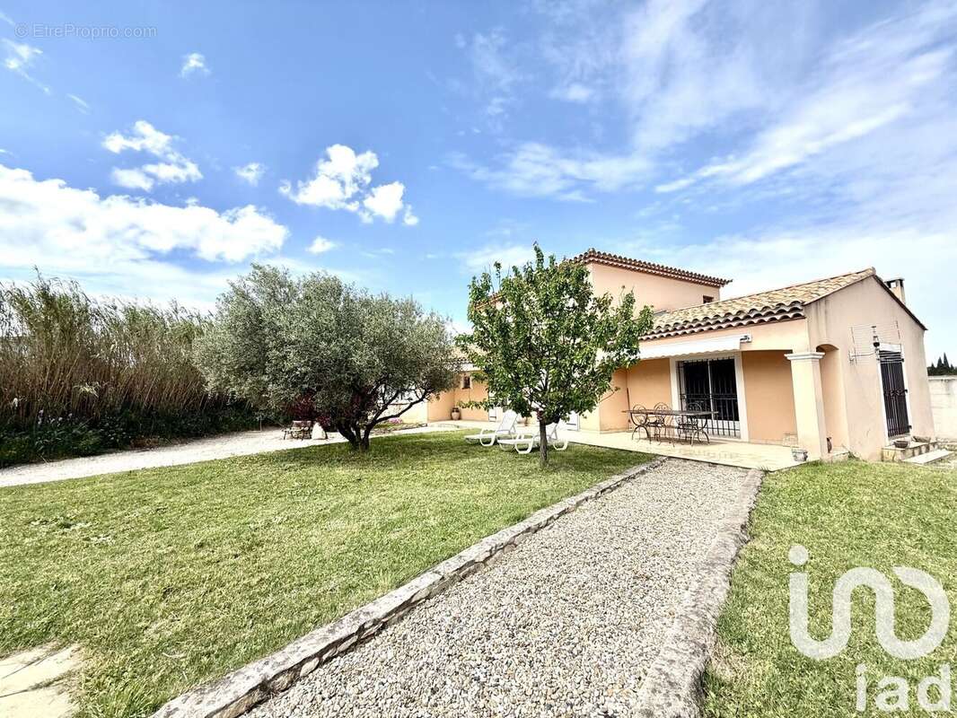 Photo 3 - Maison à SAINT-VICTOR-LA-COSTE
