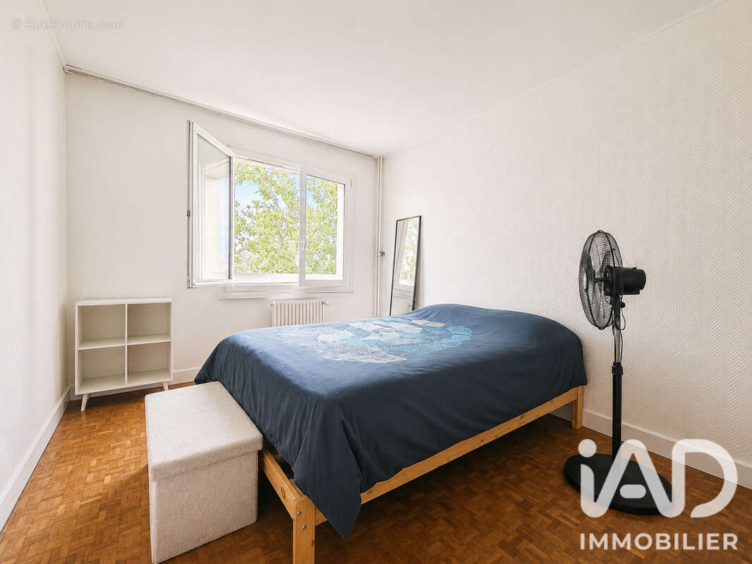 Appartement 72 m² à Noisy-Le-Grand  - photo 6