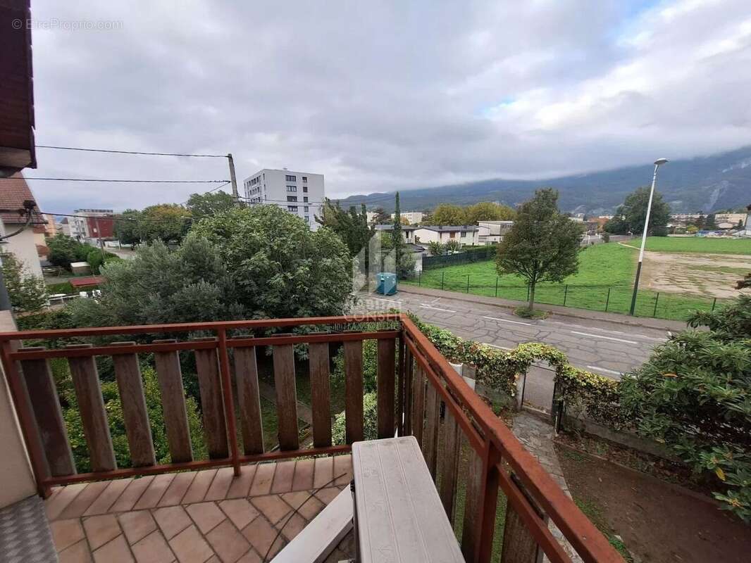 Appartement à FONTAINE