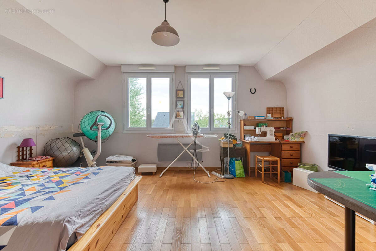 Maison à SAINT-BARTHELEMY-D&#039;ANJOU