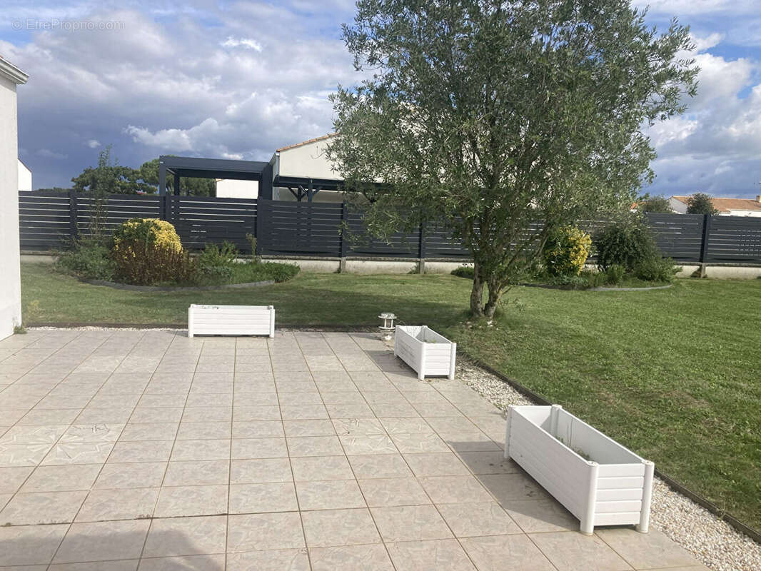 Maison à L&#039;AIGUILLON-SUR-VIE