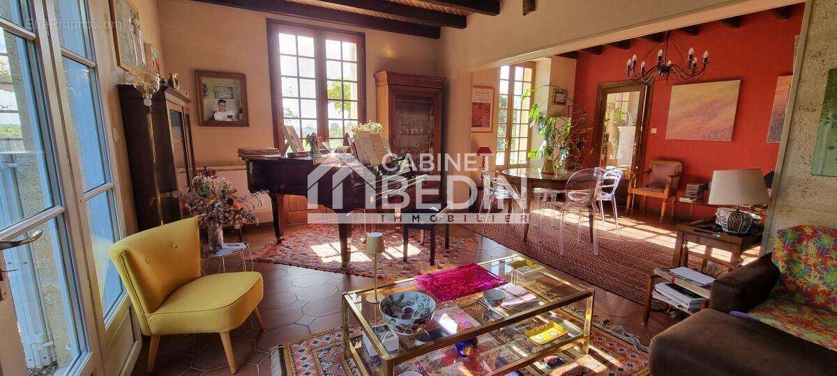 Maison à BAYON-SUR-GIRONDE