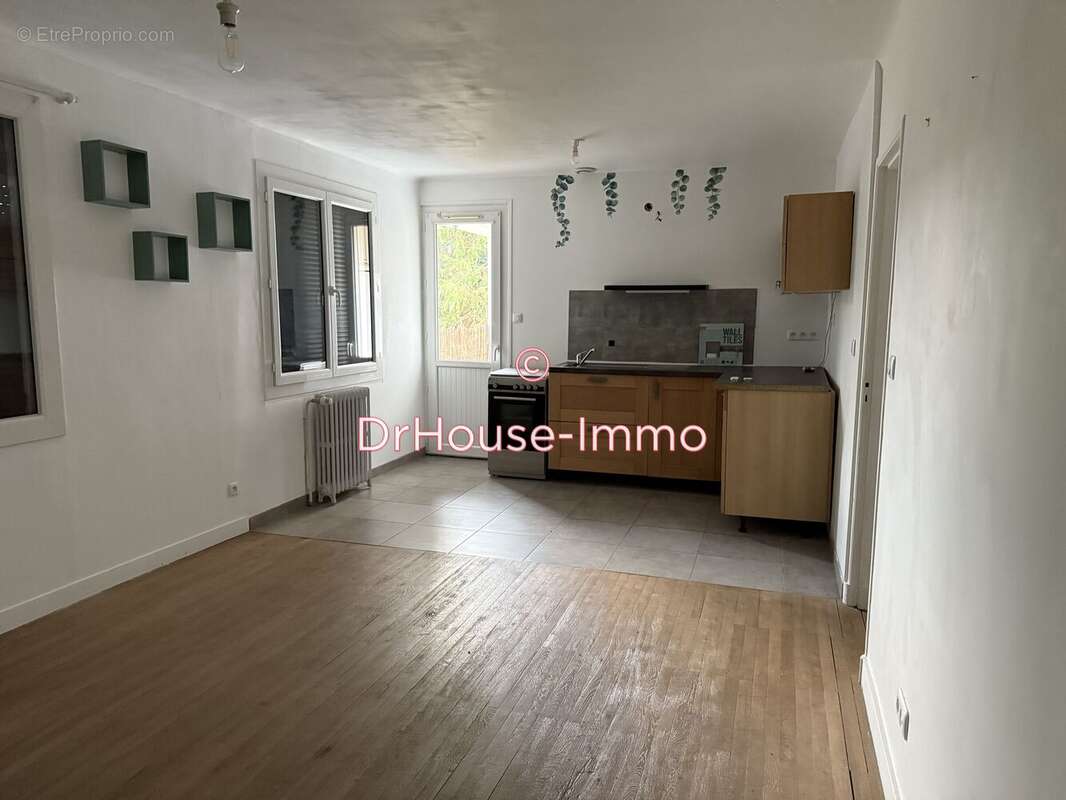 Maison à JAUNAY-CLAN