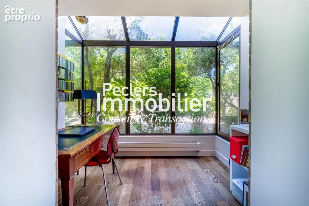 Propriété de caractère au cœur de Rueil-Malmaison – 250 m² avec jardin et dépendances - photo 7