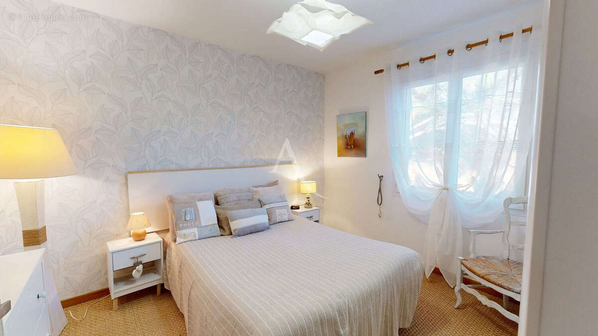 Villa 147 m², 4 chambres, Piscine chauffée, Grand Garage, Terrain 1200 m² - photo 9