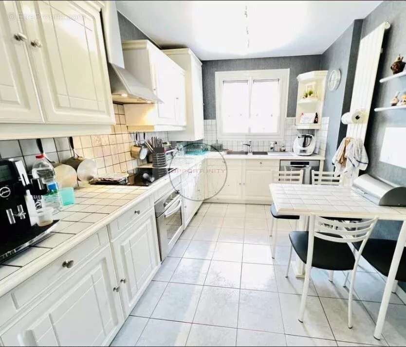 Maison 105 m² à Combs-La-Ville  - photo 3
