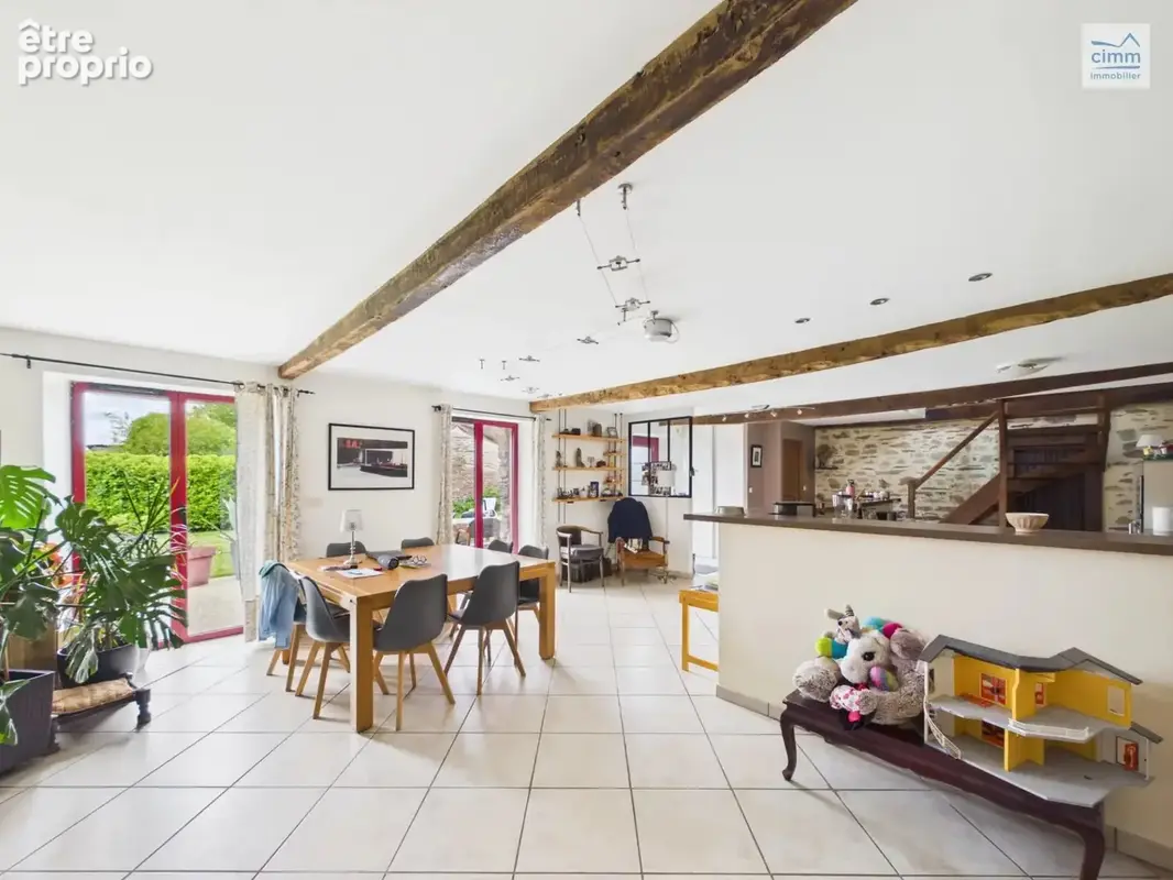 Longère en pierre de 176 m² sur un terrain de 4060 m². - photo 4