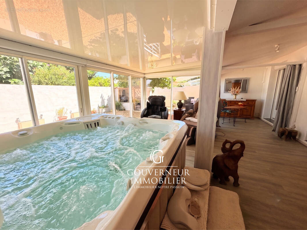 Villa à quelques pas des plages - photo 3