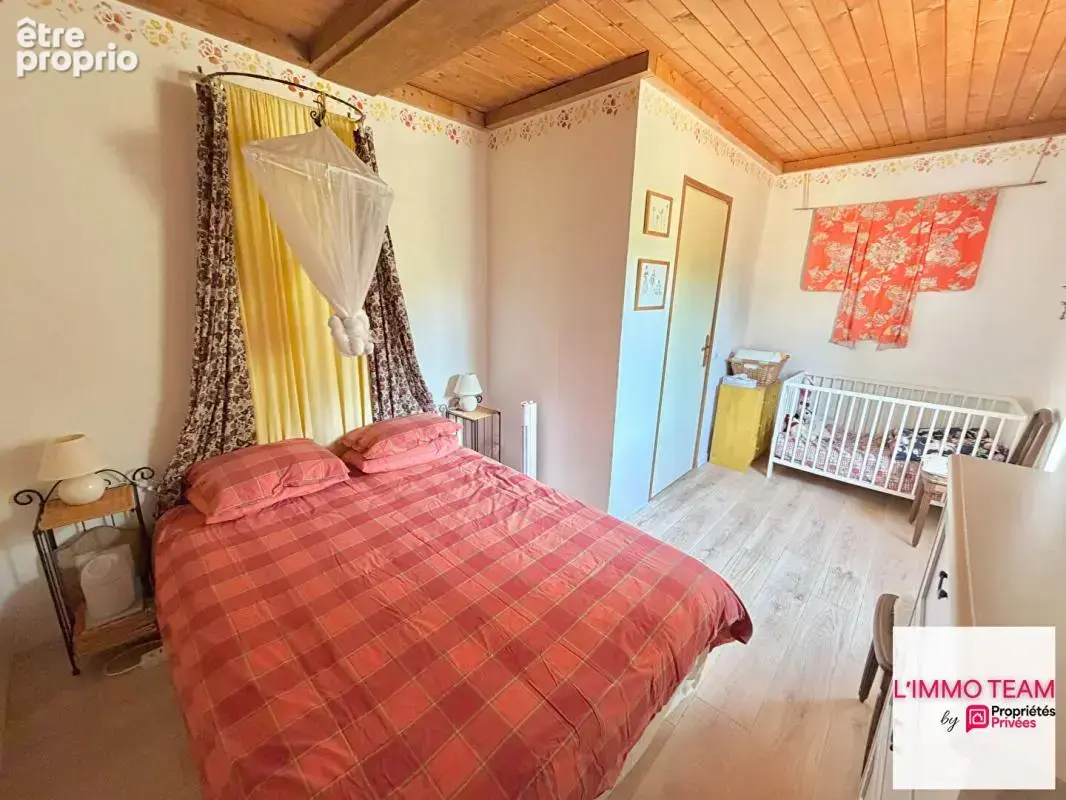 Maison de plain-pied sur 1.6Ha, avec piscine et ateliers - photo 12