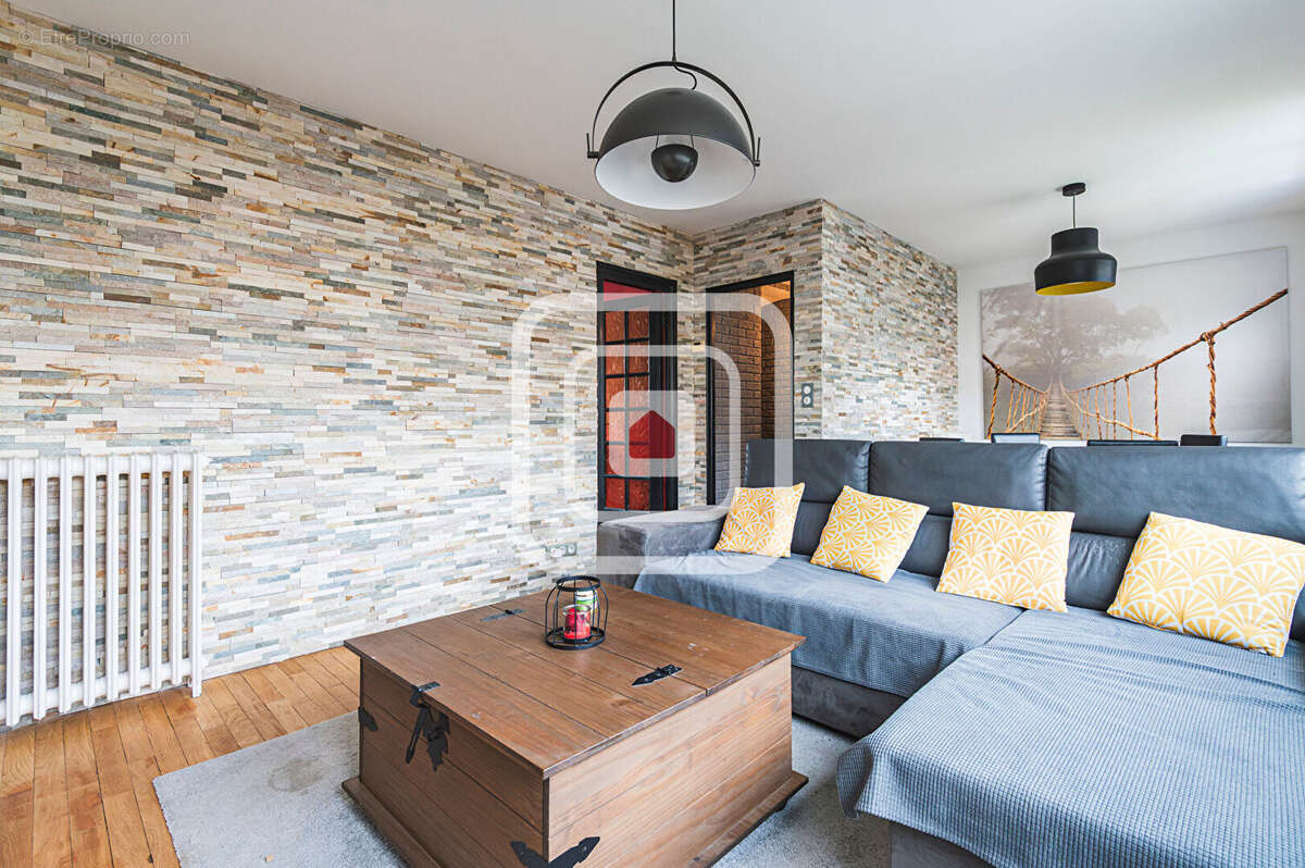 Exclusivité, secteur albert 1er / 3 fontaines, maison de type  5, 77m², jardin, garage - photo 4