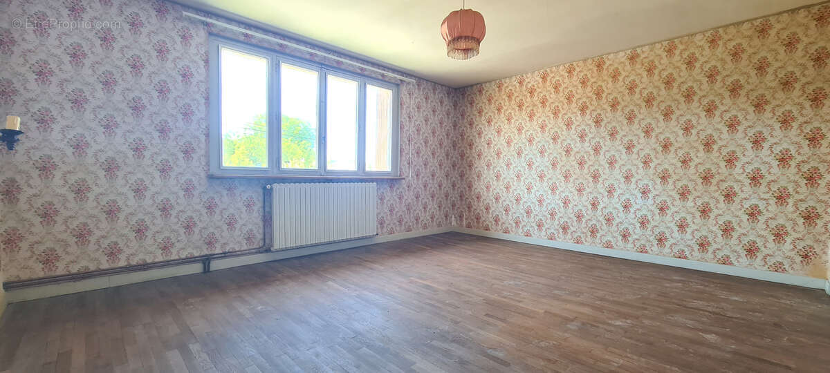 Maison à BETHELAINVILLE