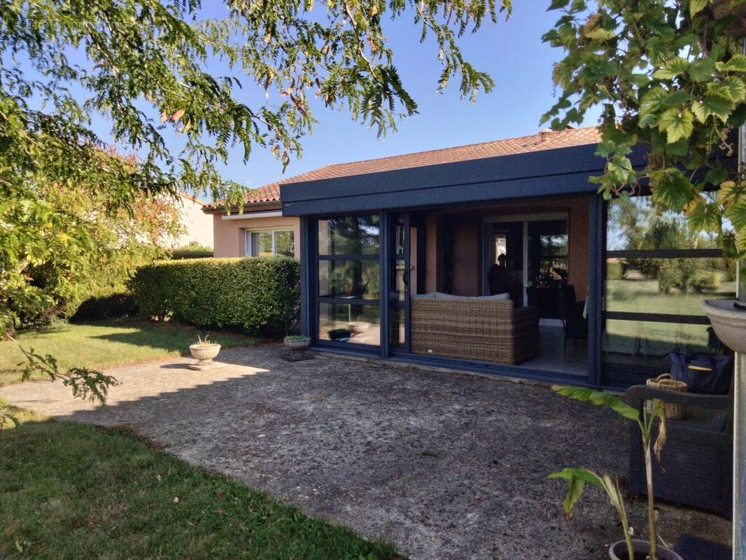 Maison à NEUVILLE-DE-POITOU