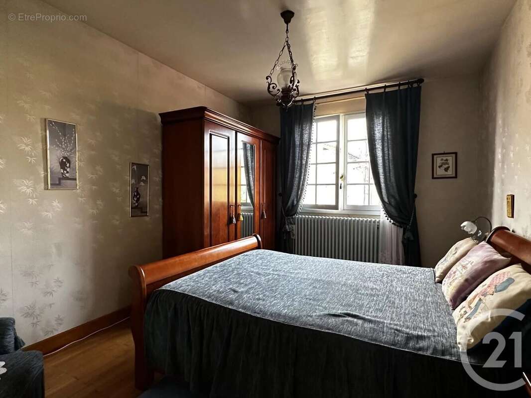 Maison à COUTURE-D&#039;ARGENSON