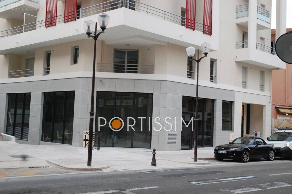 Appartement 52 m² à Saint-Laurent-Du-Var  - photo 8