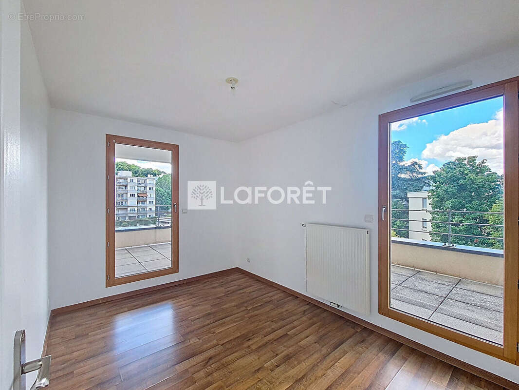 Appartement à TASSIN-LA-DEMI-LUNE