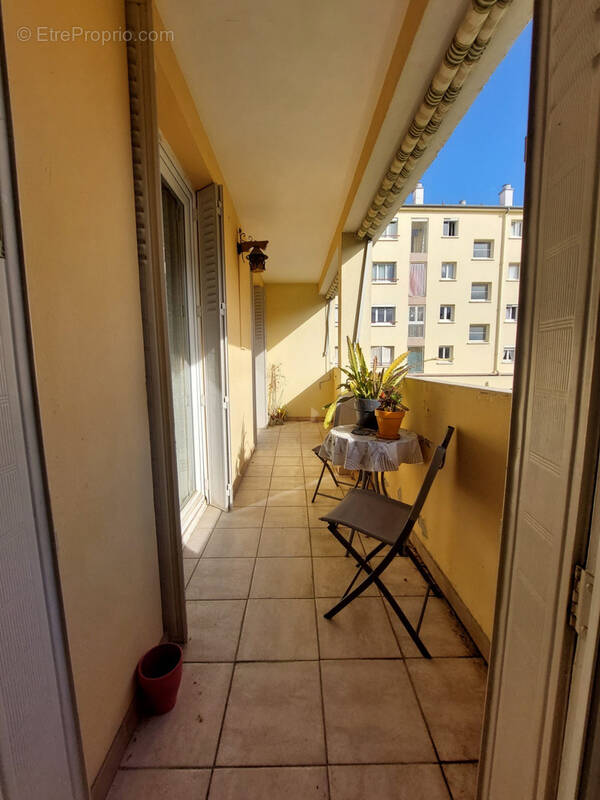 Appartement à SALON-DE-PROVENCE