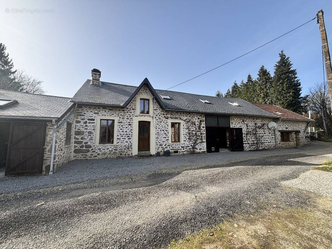 Maison à DOMPS