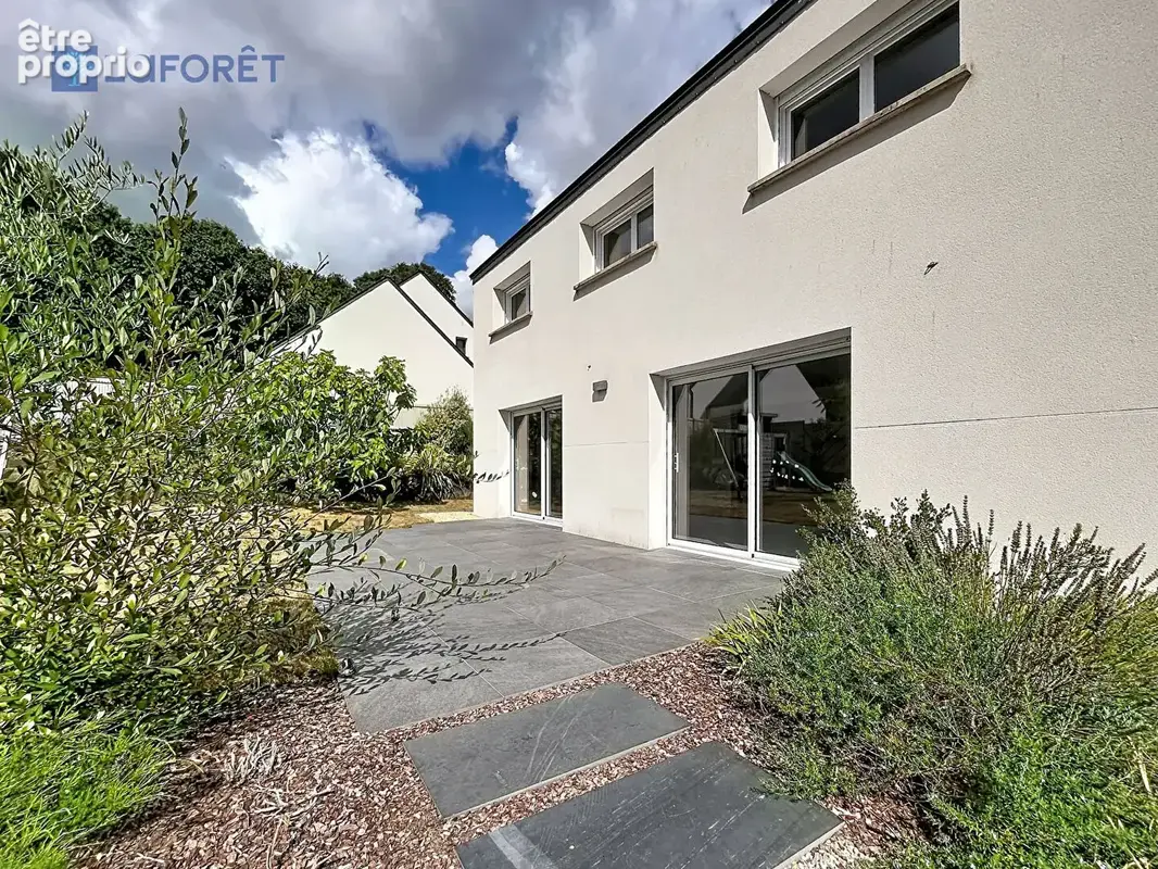 GUIDEL, jolie contemporaine lumineuse, proche du centre, 3ch et garage - photo 15