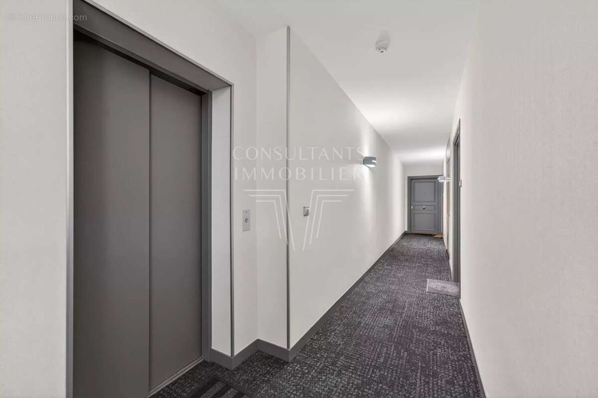 Appartement à LEVALLOIS-PERRET