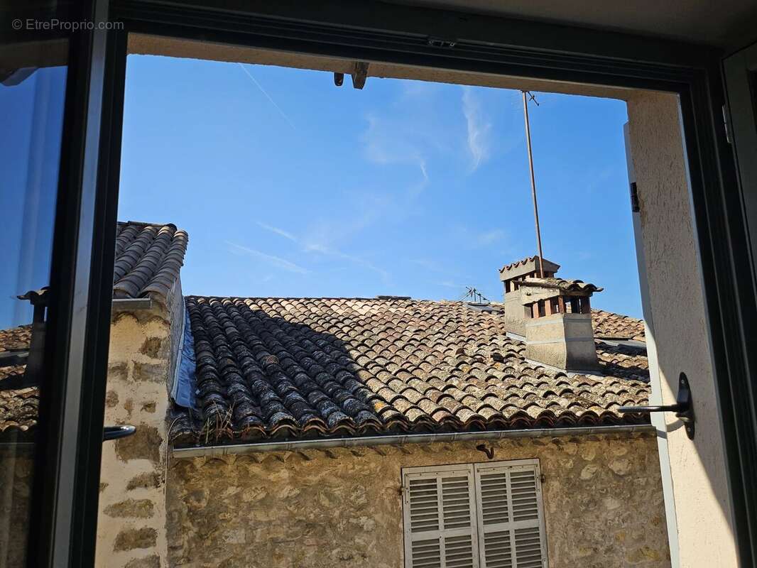 Maison à VALBONNE