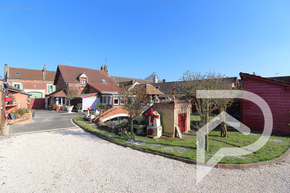 Maison à GRANDFRESNOY