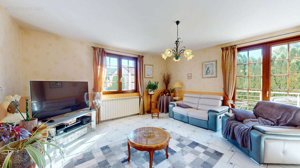 Maison à EPINAL