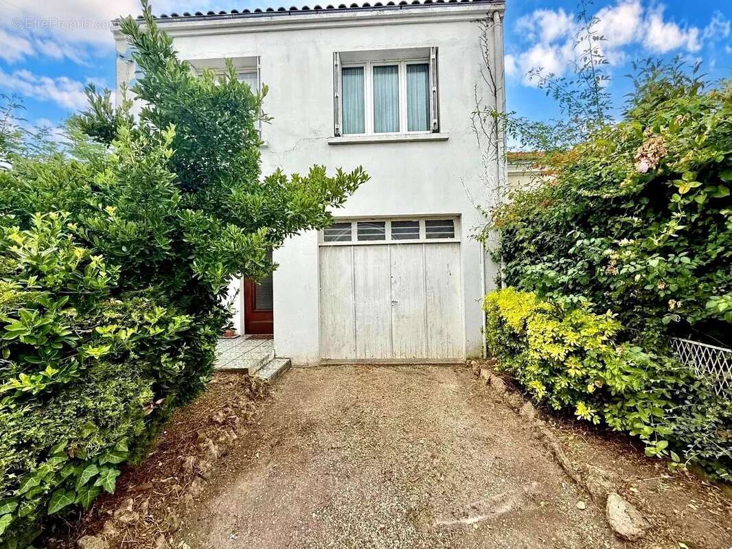 Maison à LA ROCHELLE