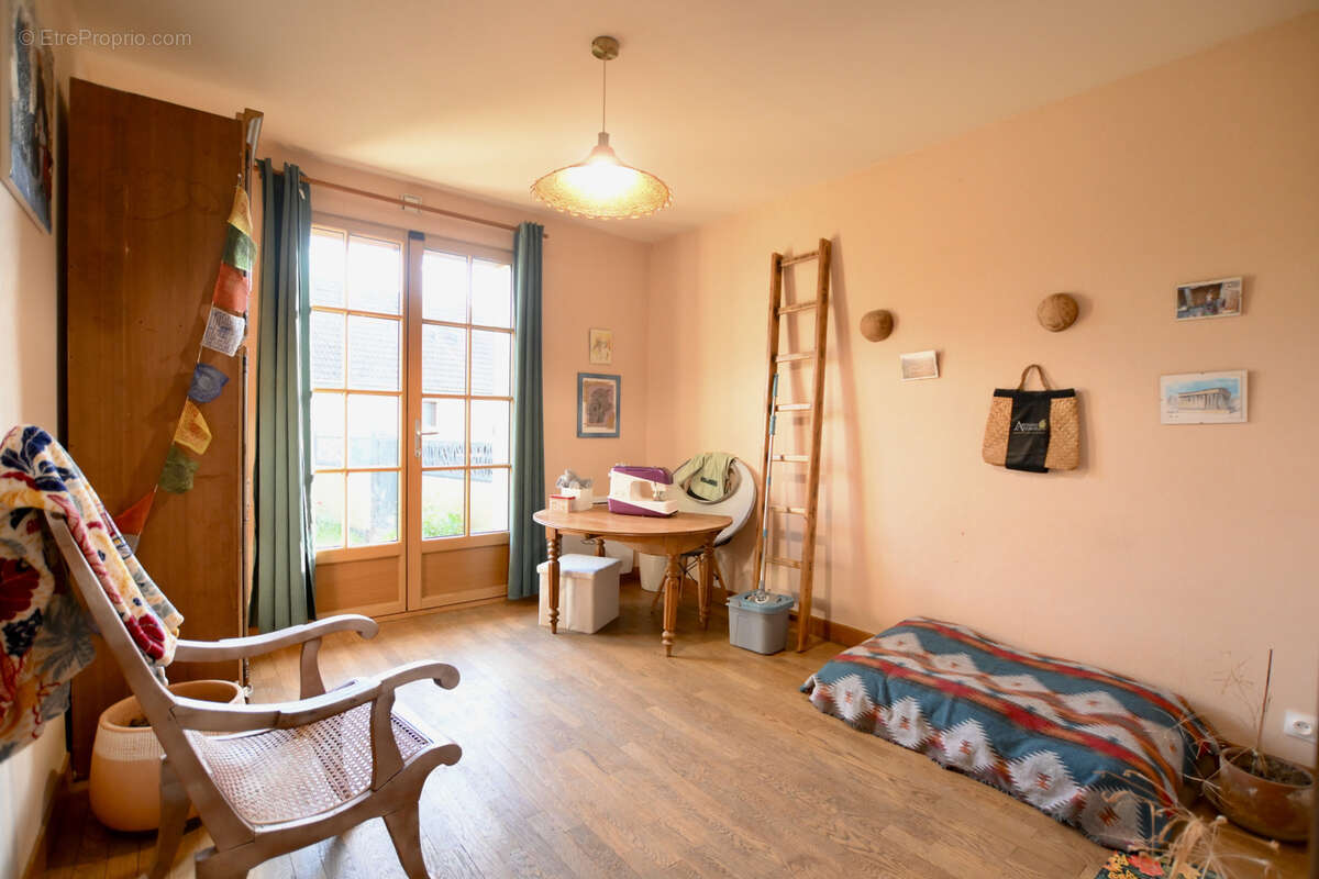 Maison à AVALLON