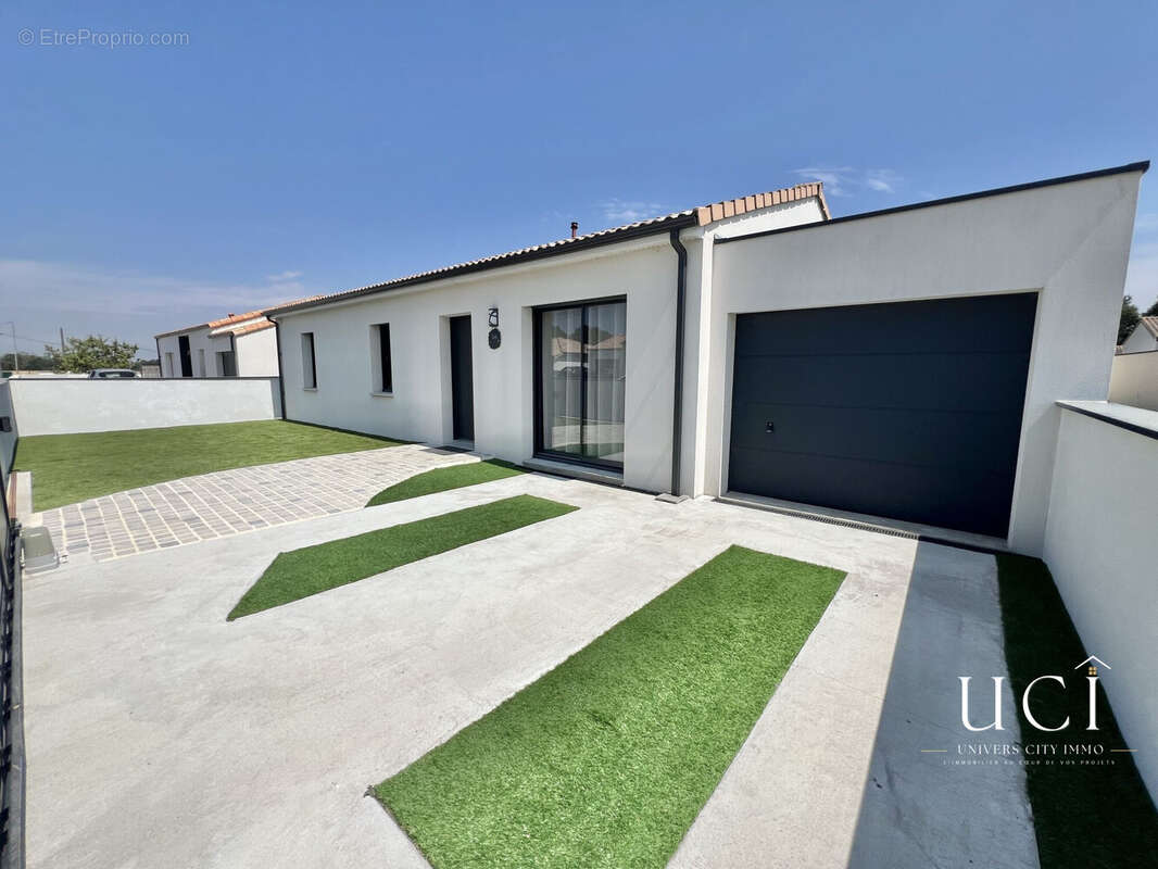 Maison 93 m² à Geneston  - photo 8