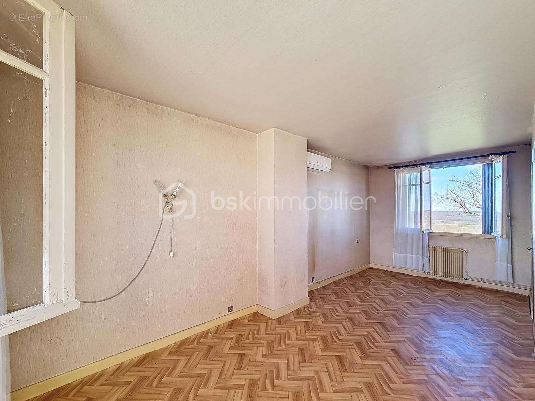 Maison à rénover, vue panoramique et fort potentiel locatif à Miradoux - photo 15
