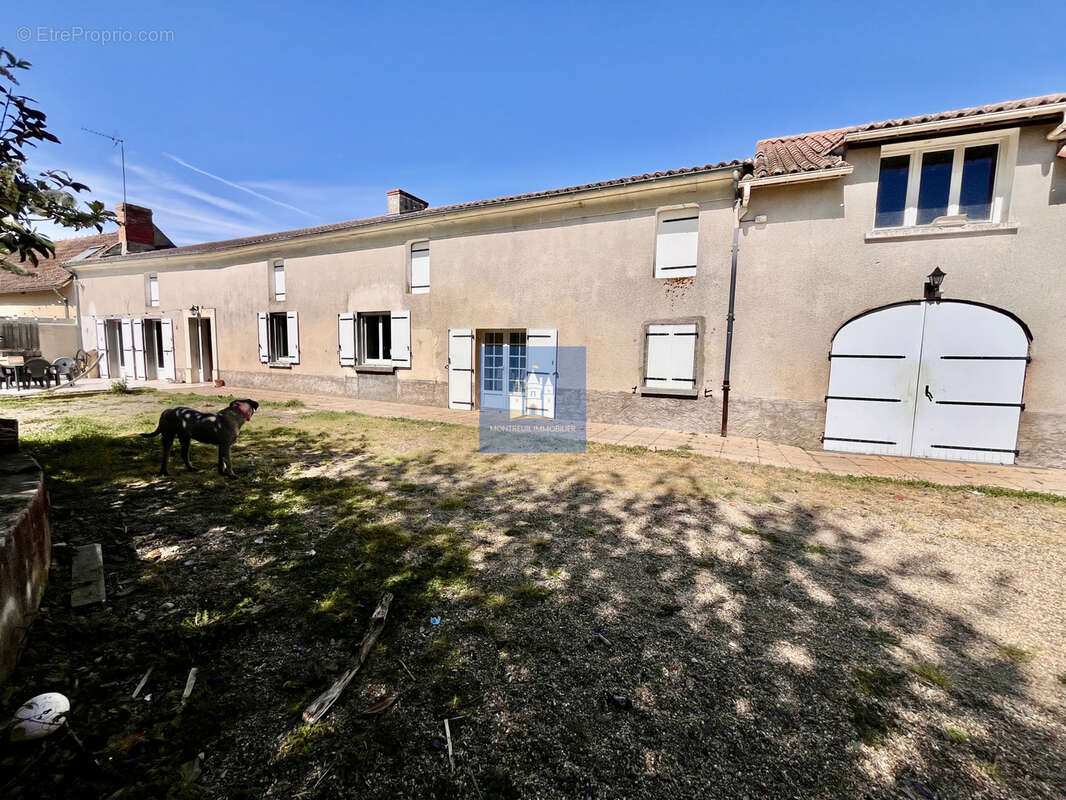 Maison à BOUILLE-LORETZ