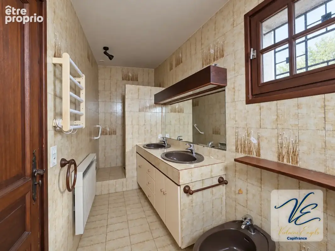 ARGENS-MINERVOIS – Maison de caractère avec 4 chambres, terrasses, jardin arboré et garage - photo 13