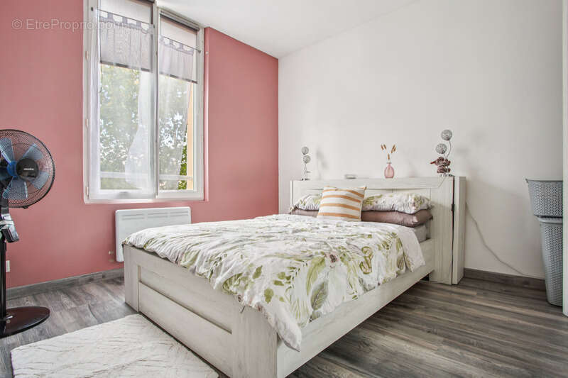 Appartement à MORIGNY-CHAMPIGNY