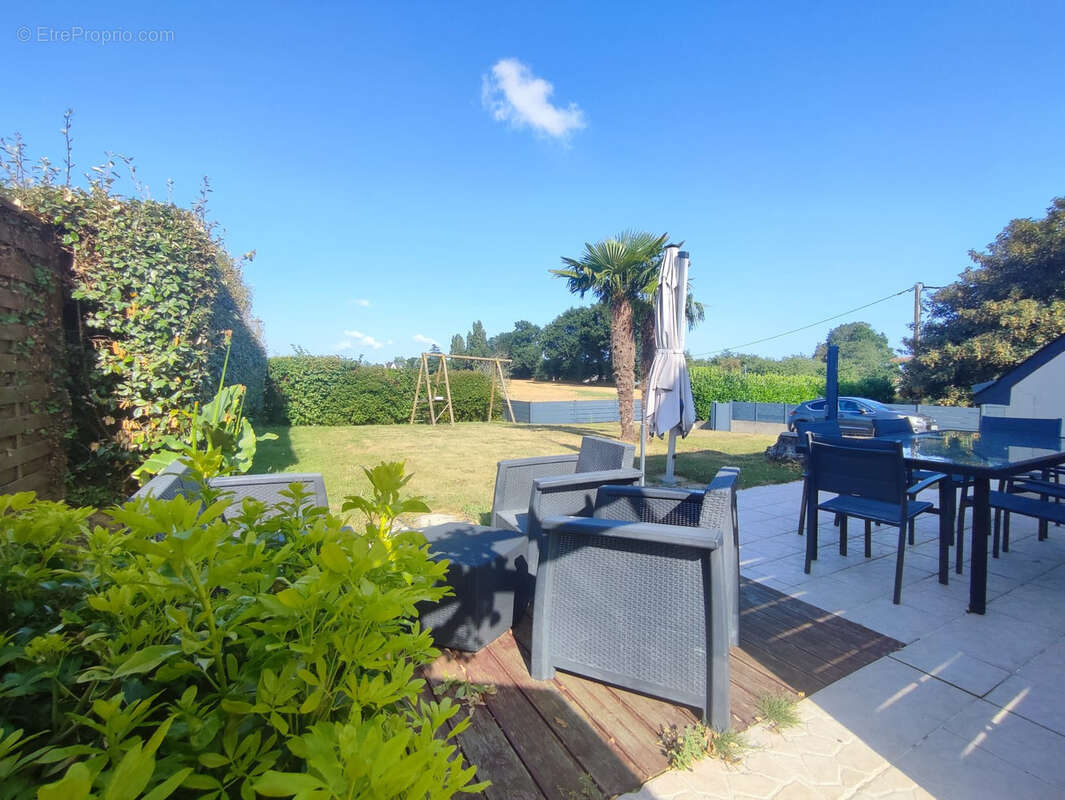 maison familiale de 4 chambres avec jardin et grand double garage - photo 3