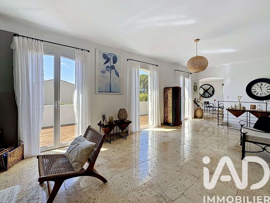 Photo 5 - Maison à PELISSANNE