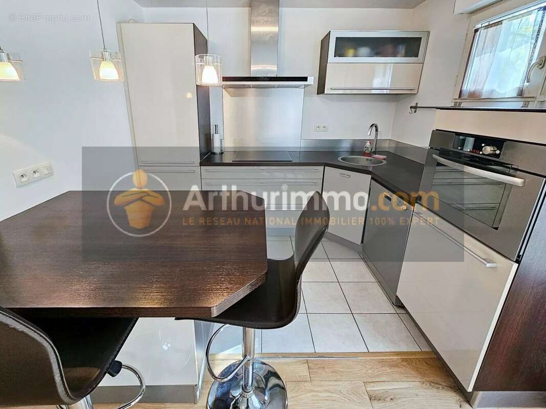 Appartement à SAINT-PIERRE-DU-PERRAY