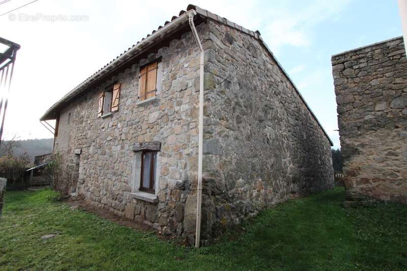 Maison à VERNOUX-EN-VIVARAIS