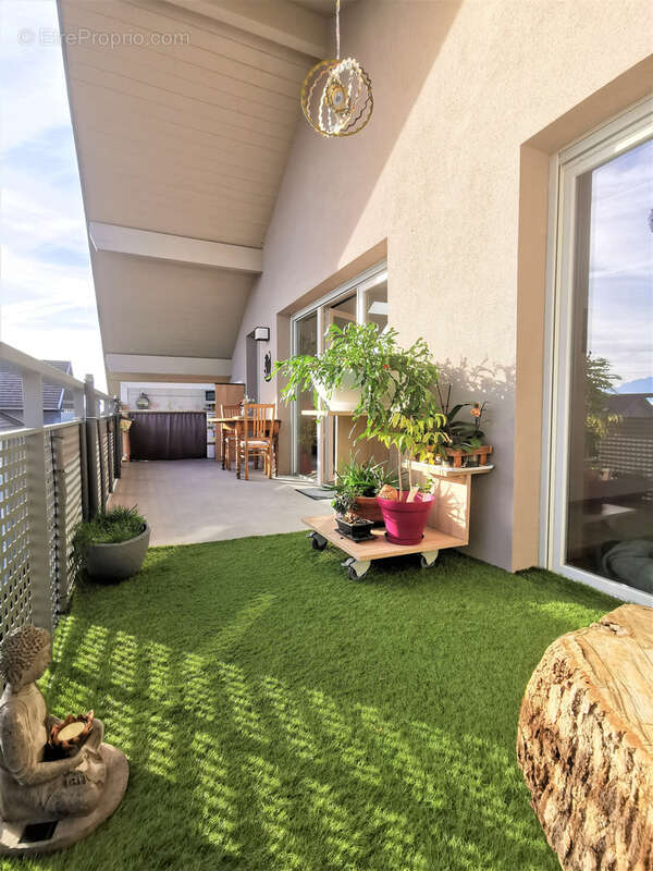 Appartement à POISY