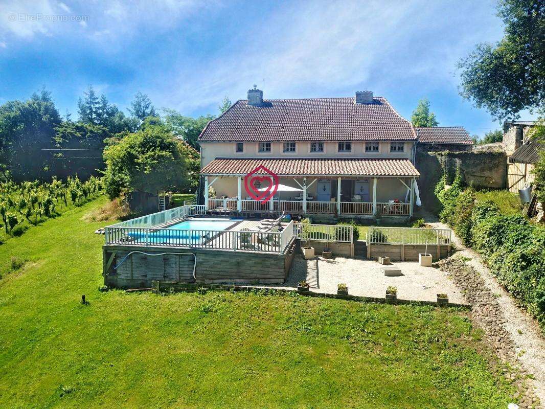 Belle Maison de Maître avec piscine, garage et vue sur la campagne - photo 4