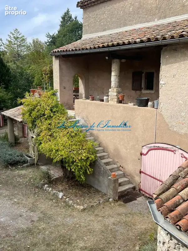 Entre NIMES et ALES, domaine équestre avec mas en pierres 2 logements sur un terrain 2 ha 18 - photo 2