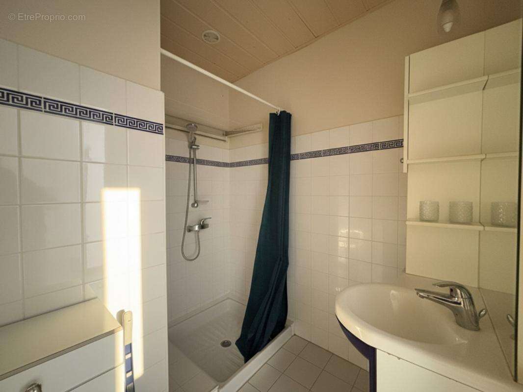 Maison à SUZE-LA-ROUSSE